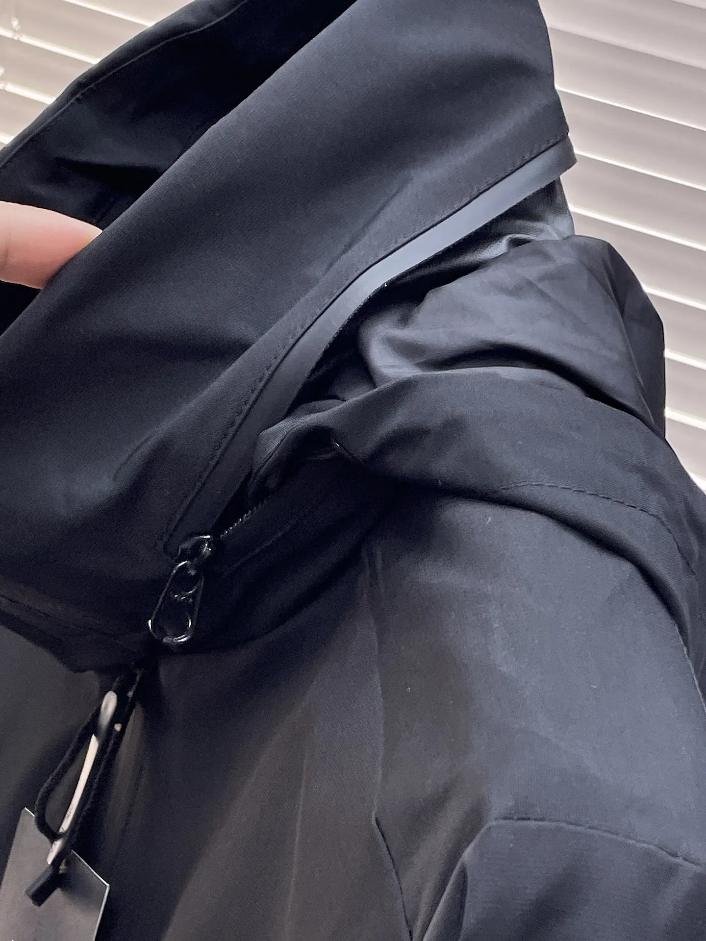 Same Style， ， 2026 New Arrival ， Original Premium Breathable ， ， ， Quality。 ， Sizes：M～3XL， 195